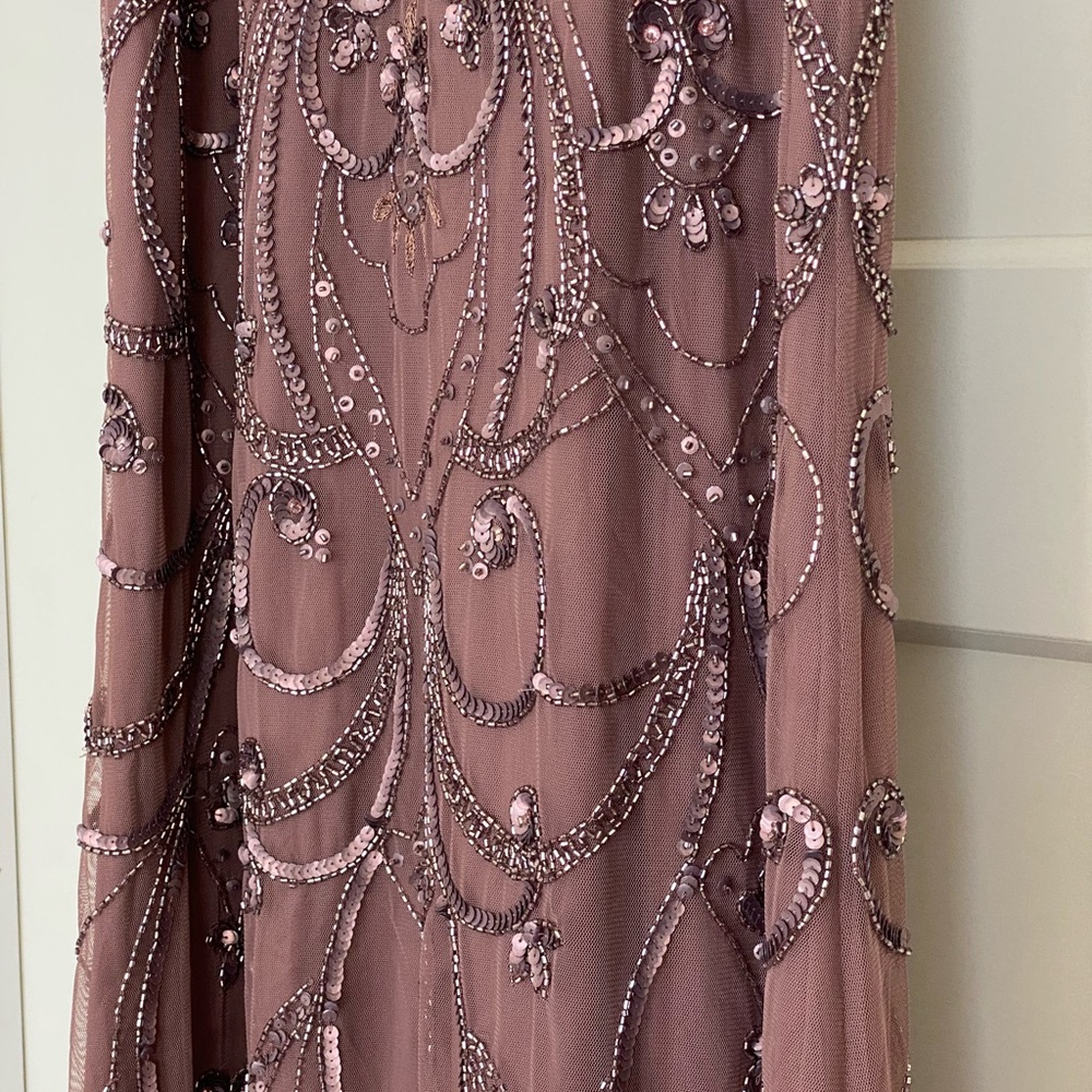 Stunning gown Aidan Mattox